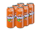 Sechs Dosen Orangenlimonade auf schwarzem Hintergrund.