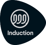 Siegel mit dem Text „Induction“ und einem Symbol aus drei Schleifen.