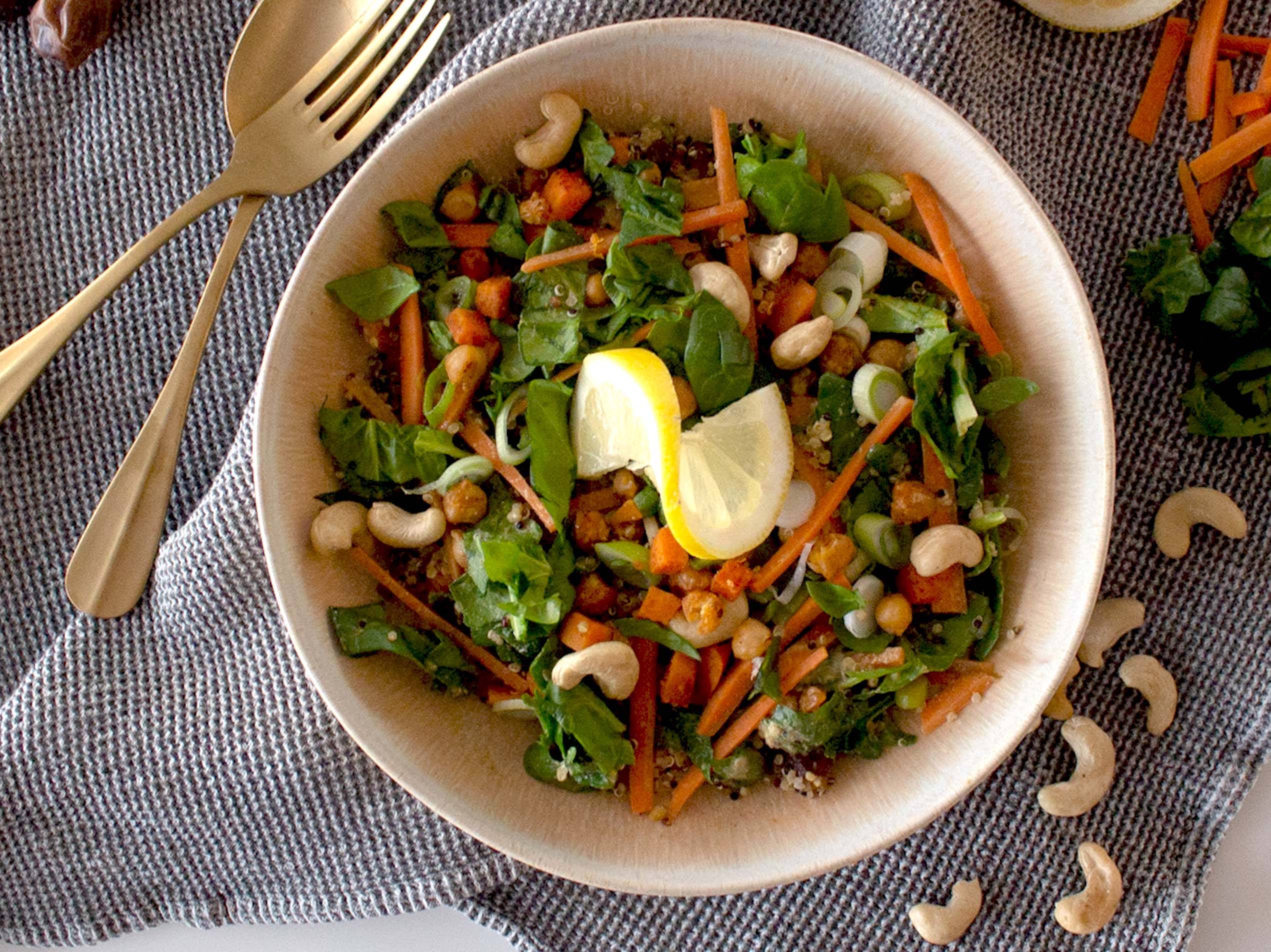 Orientalischer Quinoa Salat