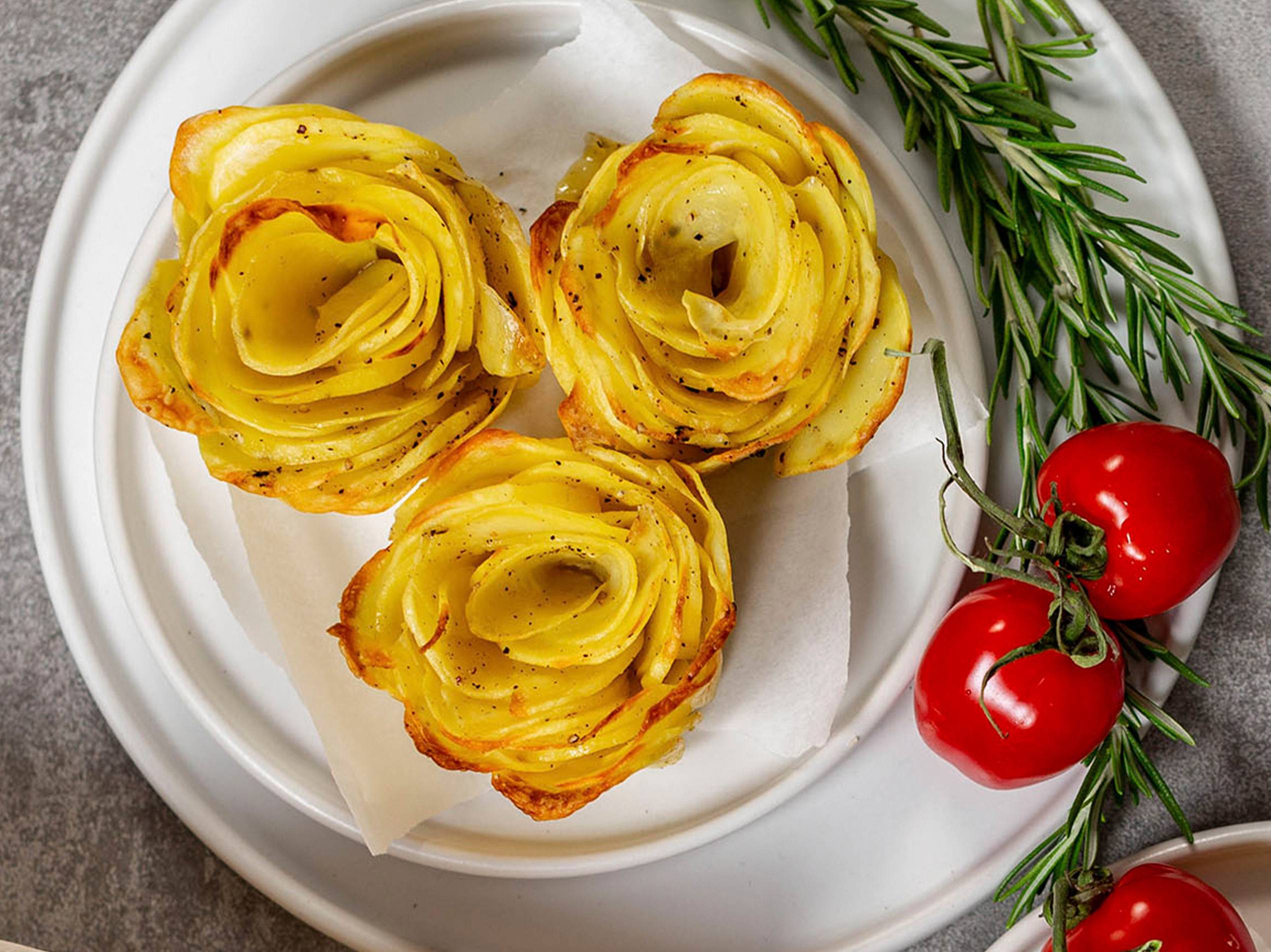 Kartoffelrosen in der Muffinform backen