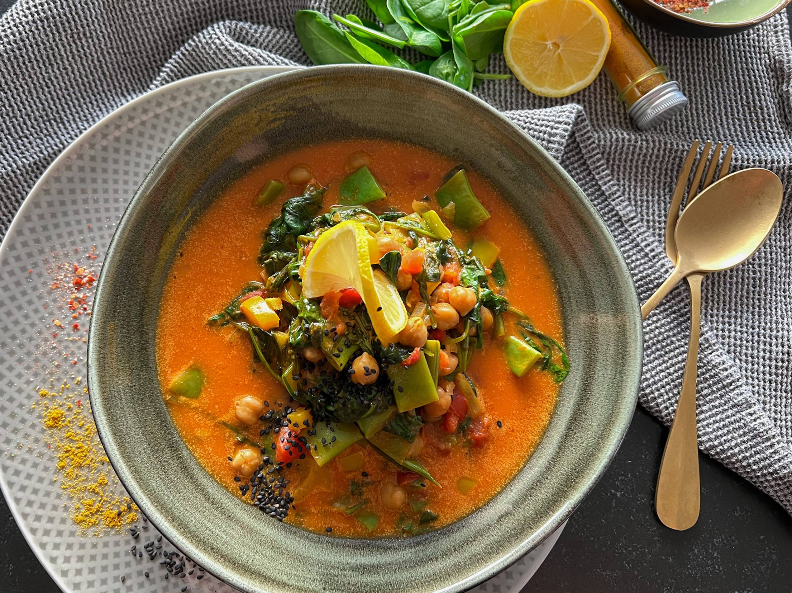 Veganes Detox Curry