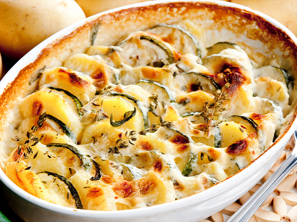 Kartoffel-Zucchini-Gratin mit Faschiertem