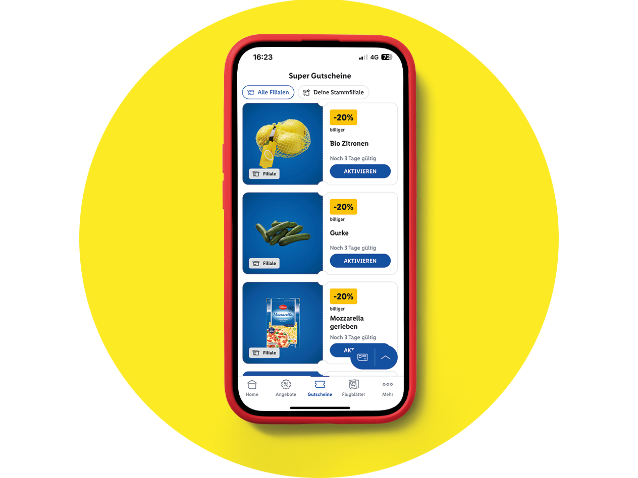 Eine mobile App zeigt digitale Coupons für Bio-Zitronen, Gurken und geriebenen Mozzarella.