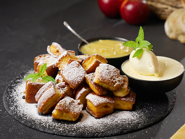 Soufflierter und karamellisierter Kaiserschmarrn