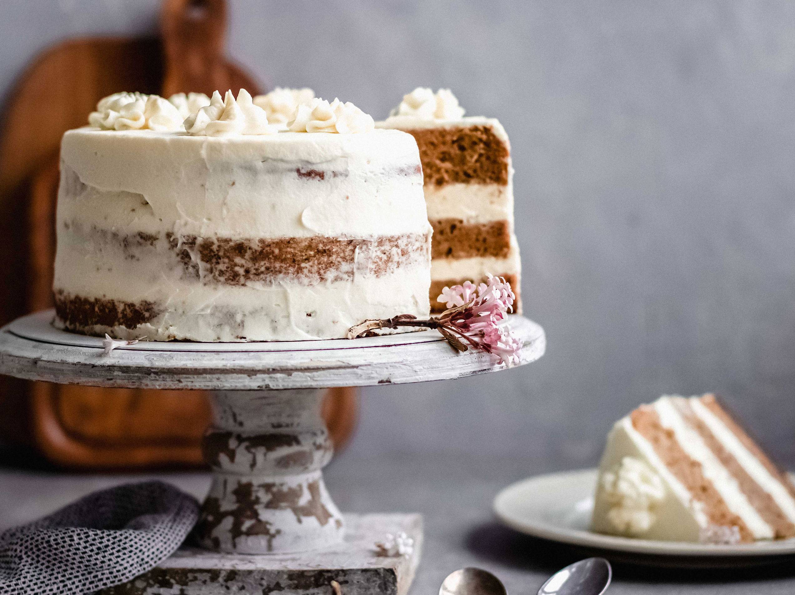 Karottentorte mit Weiße-Schokolade-Frosting