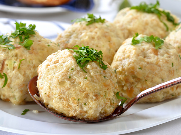 Semmelknödel selber machen