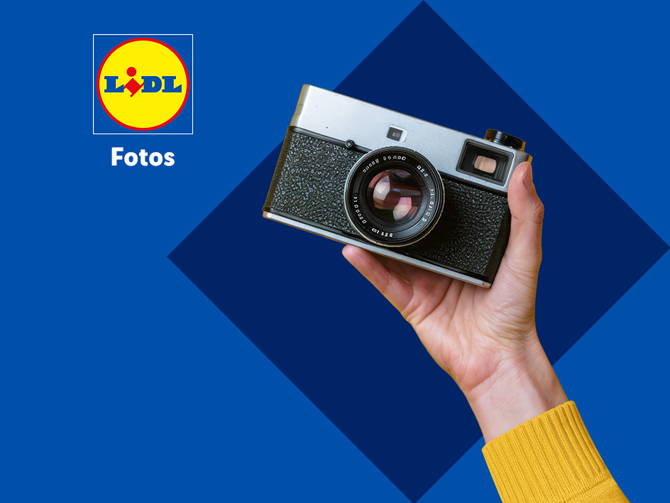 Lidl-Logo und das Wort „Fotos“ neben einer Hand, die eine Vintage-Kamera hält.