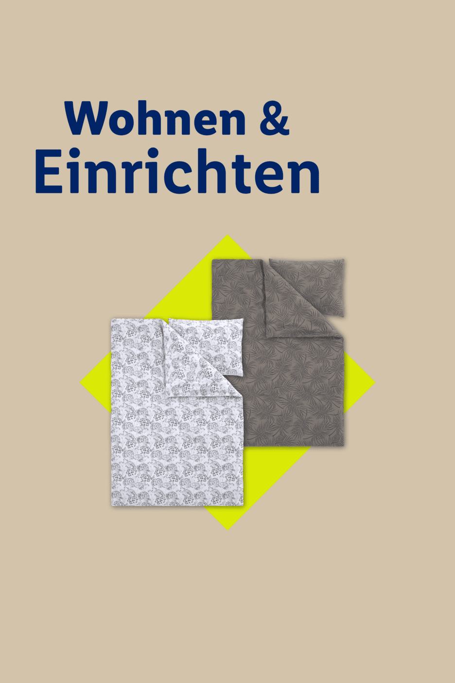 Wohnen & Einrichten: Zwei Bettwäsche-Sets, eines weiß mit Muster, eines braun mit Blattmuster.