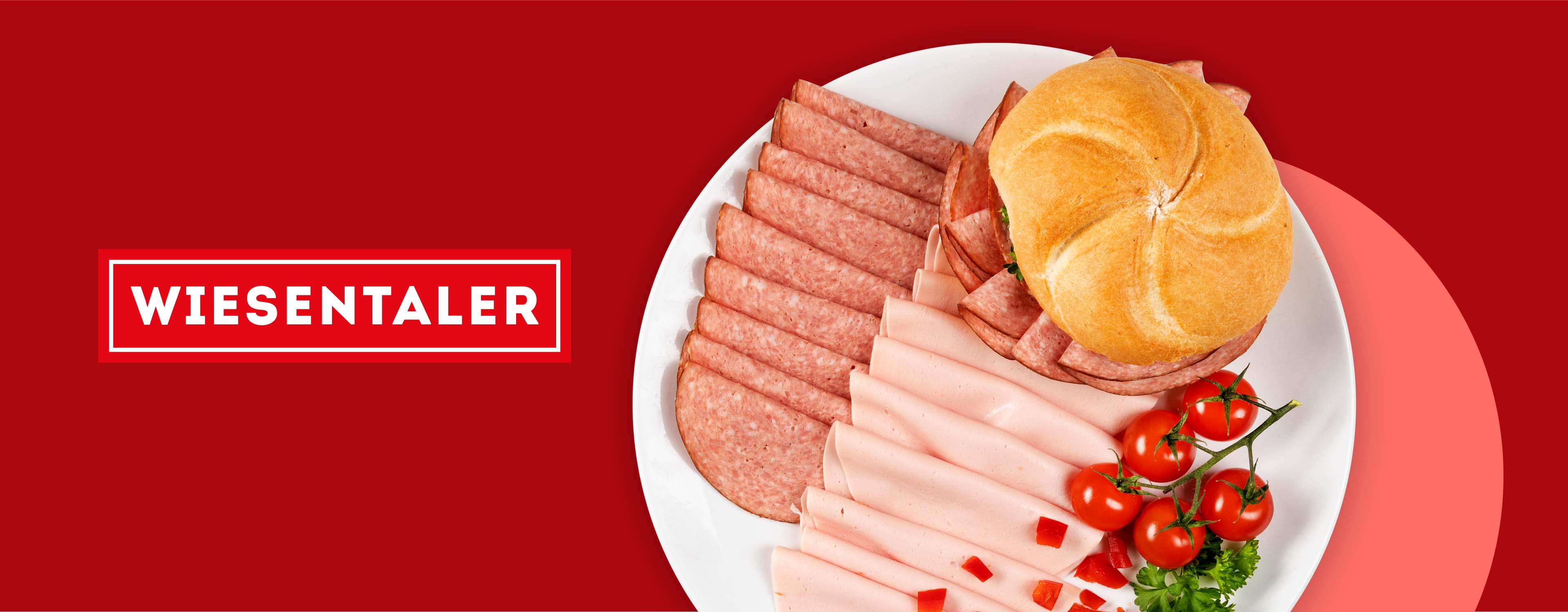 Wiesentaler Wurst- und Fleischplatte mit Brötchen.